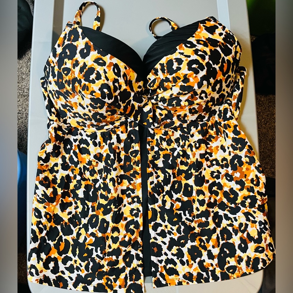 Women’s size 24 swim top with built in underwire bra